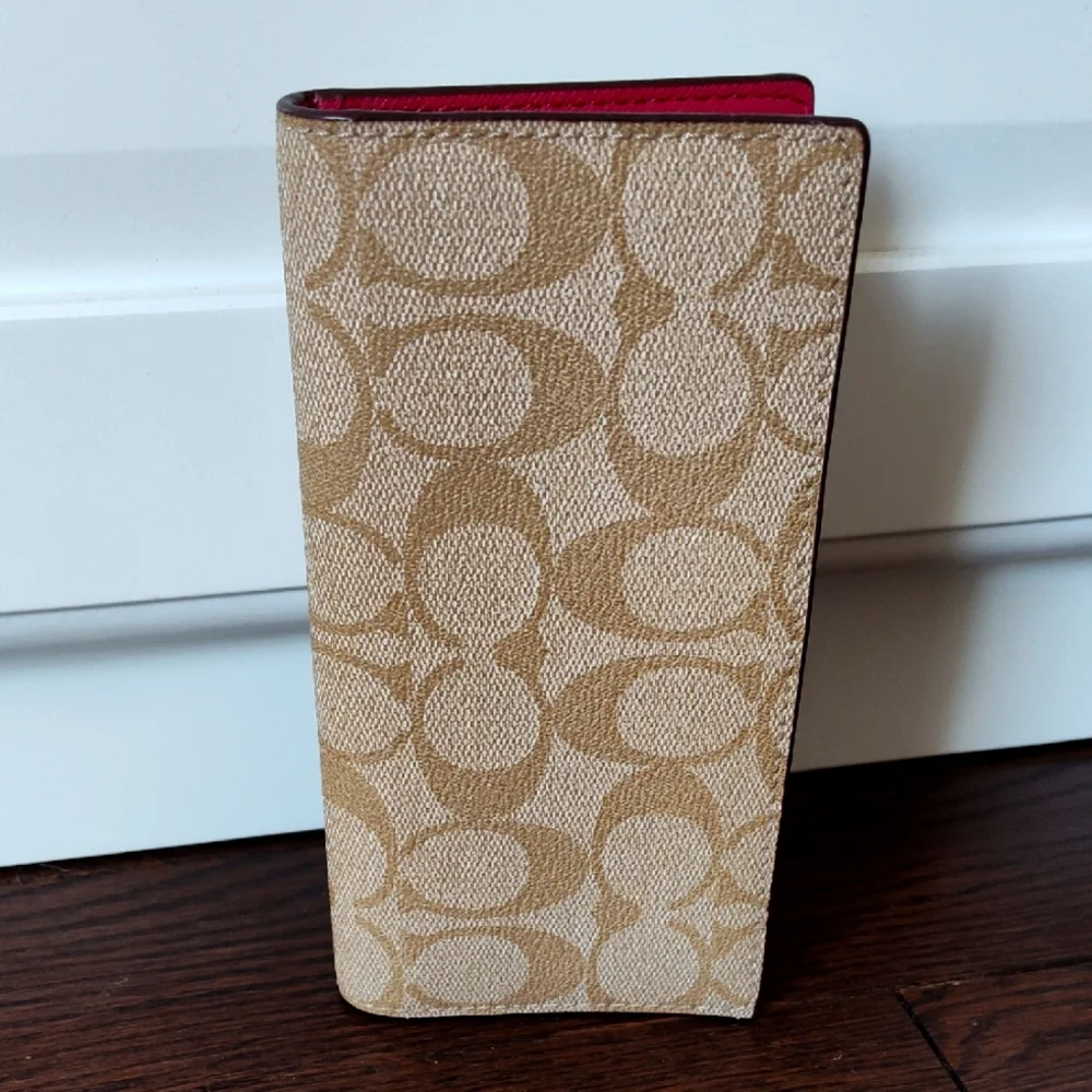 Coach Wallet/Passport Holder - Picture 1 of 3